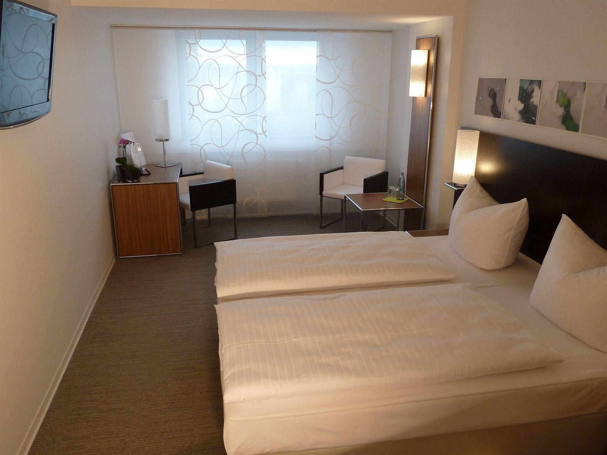 Panorama Hotel 슈바인푸르트 외부 사진